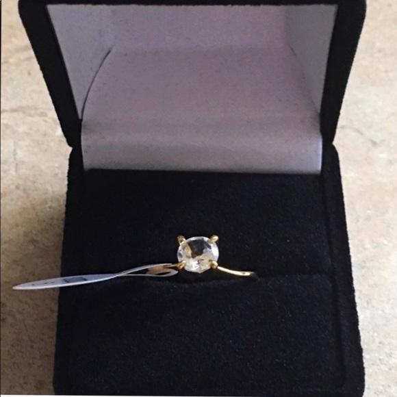 WHITE TOPAZ RING - Picture 2 of 8